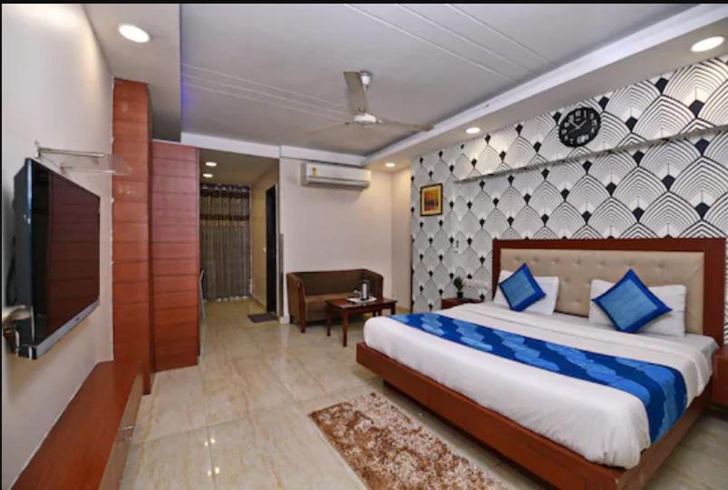 Hotel Ng Paradise Jagādhri Esterno foto
