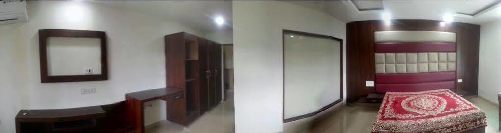 Hotel Ng Paradise Jagādhri Esterno foto